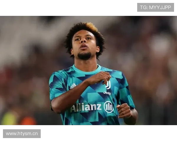 麦肯尼比赛阅读能力持续提升，中场表现稳健